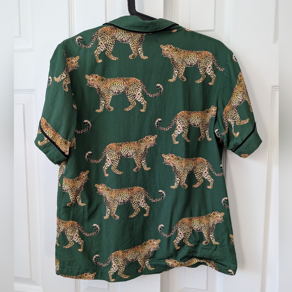 Katie Kime Green Cheetahs Print Pajama Pants Short Sleeve shirt Set, size S Soft - Picture 4 of 16
